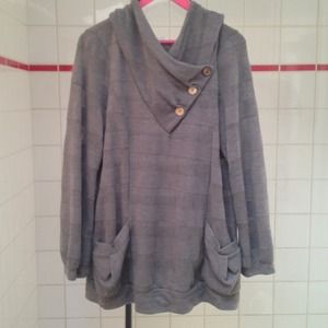 Gray Knit Sweater!!