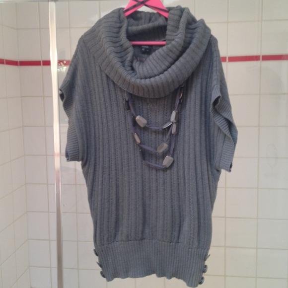 🚫🚫SOLD in BUNDLE🚫🚫Chunky Gray Knit Sweater!