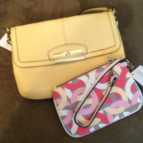 Authentic Coach bag - Picture 3 of 4