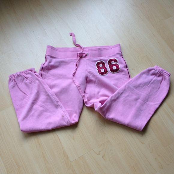 SOLD!Victorias Secret Capri sweats