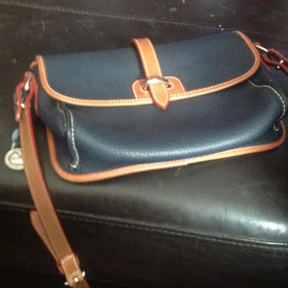 Dooney & Bourke crossbody bag