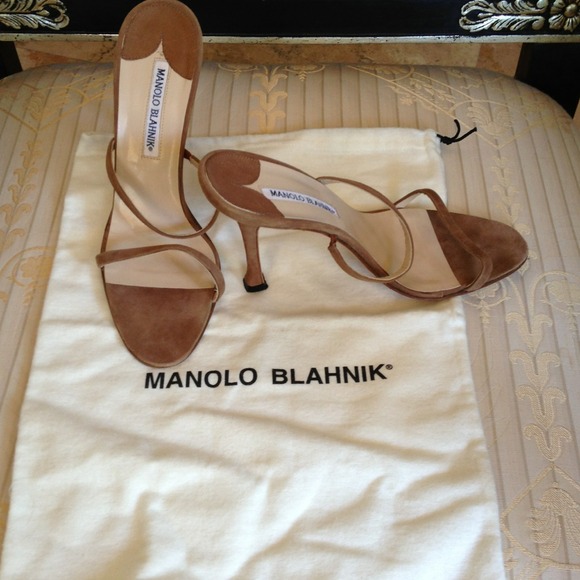 Manolo Blahnik tan suede heel.