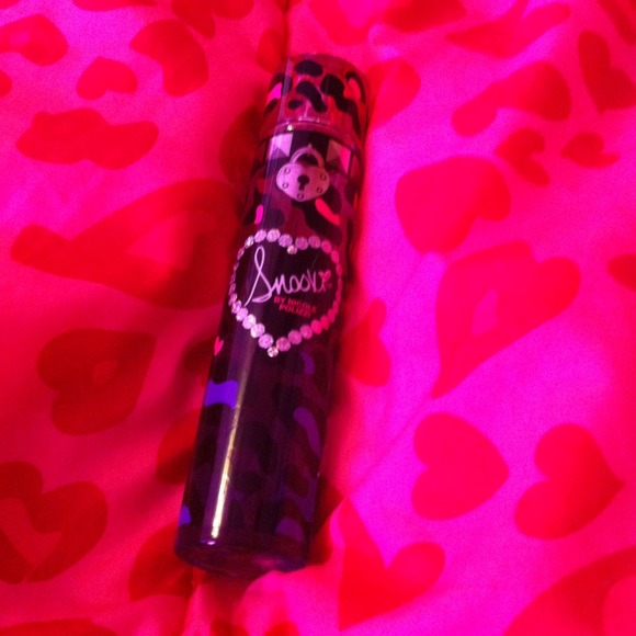 Snooki perfume & make up bag.