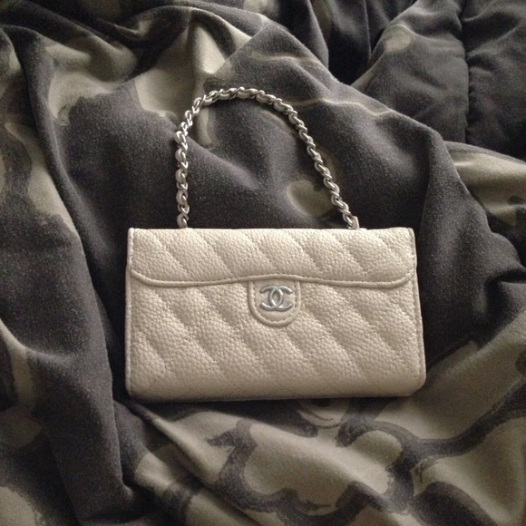 Chanel iphone 4 case