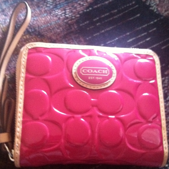 Authentic coach wristlet!
