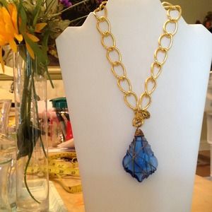 💙Beautiful statement necklace