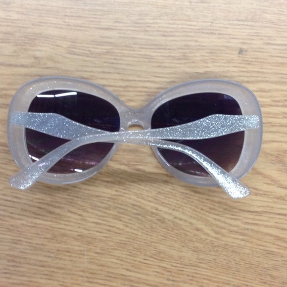 🚨GOOD DEAL $15🚨Item 312 - Picture 4 of 4