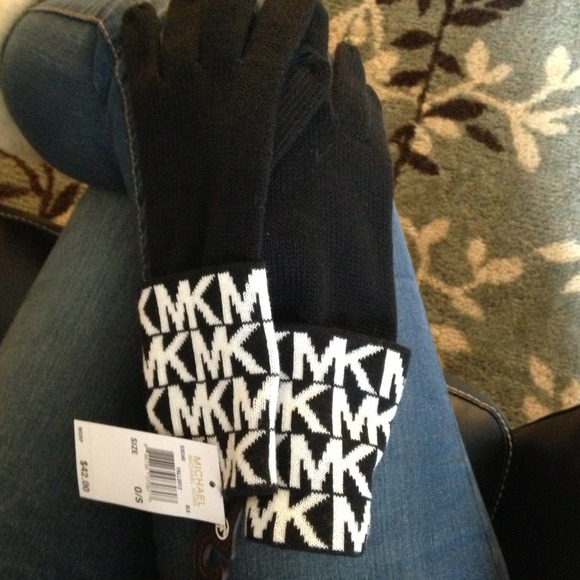 Authentic MK gloves!! Traded