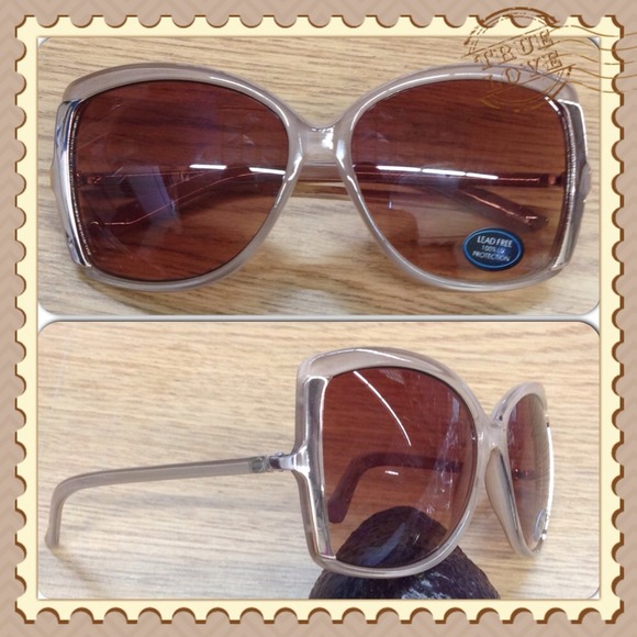 🚨GOOD DEAL $15🚨Item 323