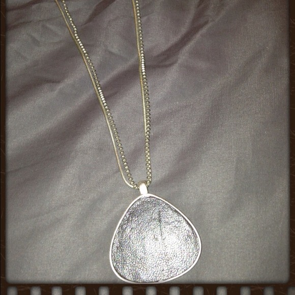 Sold - Picture 3 of 4