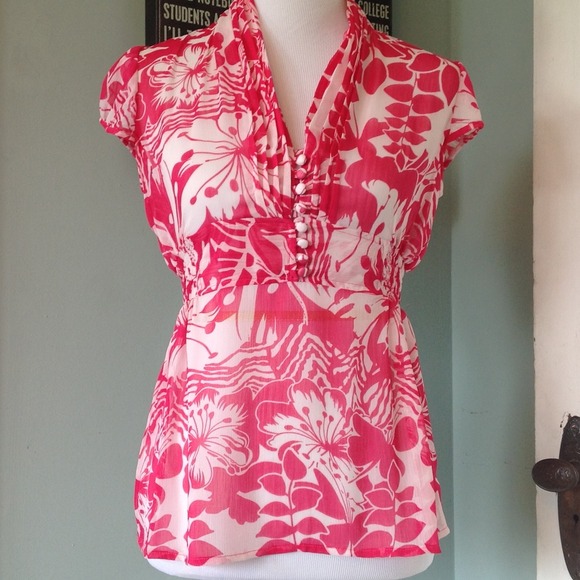 SOLD Flamingo tropical structured shirt