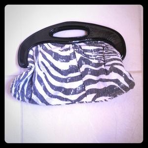 REDUCED! BEST DEAL!!🌻Zebra Print Express Clutch