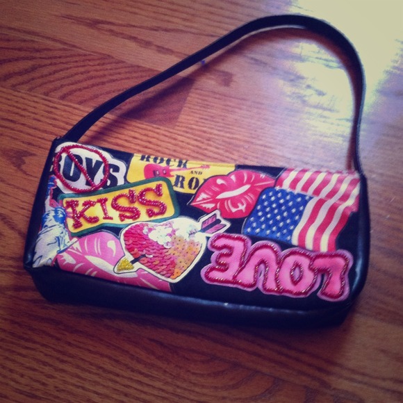 Purse - Picture 1 of 2