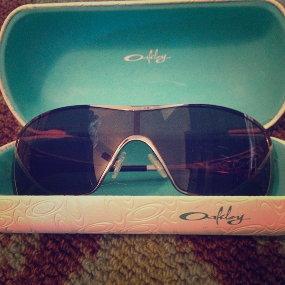 RESERVED!!Oakley Darts
