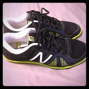 New balance black and bright green gym shoes