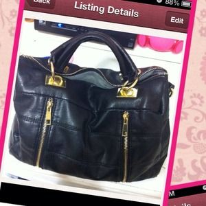 Preloved soft leather with lil bit of gold metal