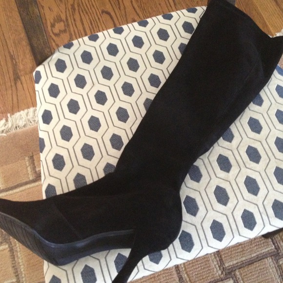Stuart Weitzman black suede "jefe" boots