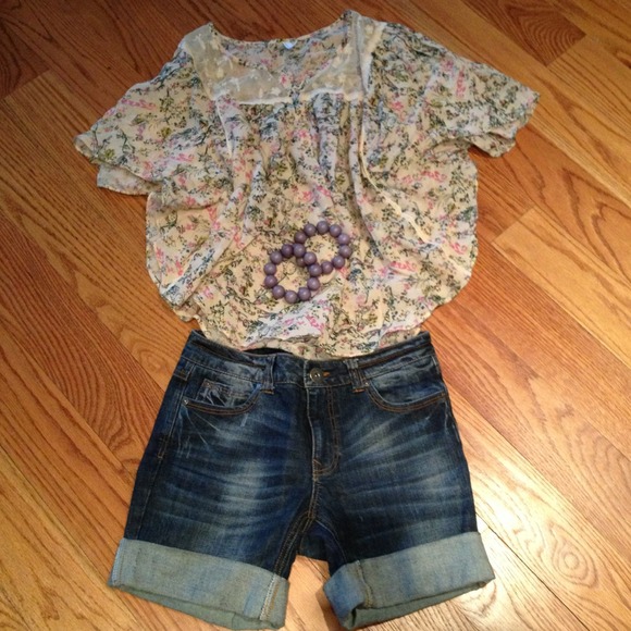 Vintage cream top