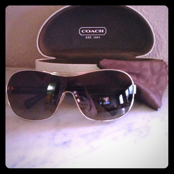 SOLD IN BUNDLE  Coach sunglasses, case & cloth
