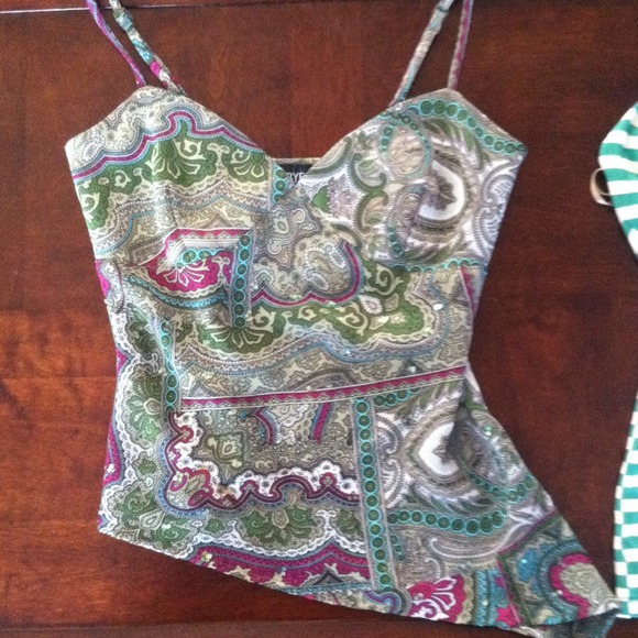 Halter/ Tank Tops - Picture 2 of 4