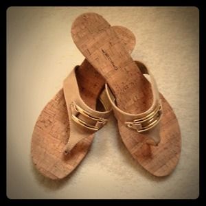 Reserved for @kalliopetanith