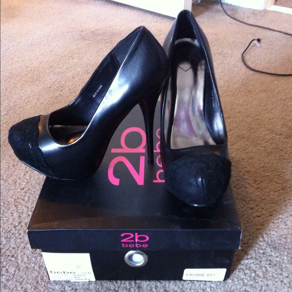 🚫SOLD🚫2b Bebe Black Platform Pumps