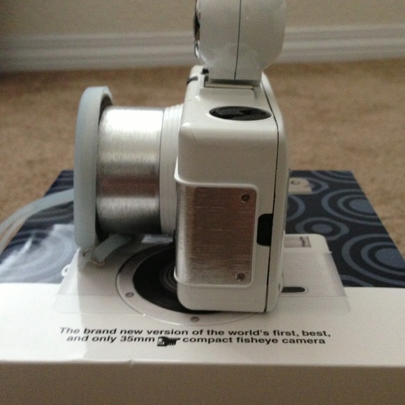 White Fisheye 2 - Picture 3 of 4