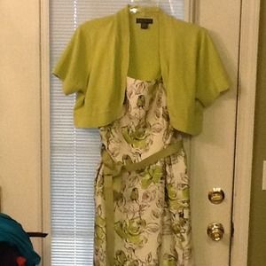 Green/White summer shift w/bolero sweater. 18w