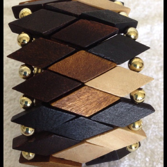 Black, Brown & Tan Diamond Shaped Bracelet - Picture 2 of 4