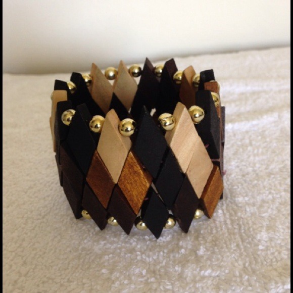 Black, Brown & Tan Diamond Shaped Bracelet - Picture 3 of 4