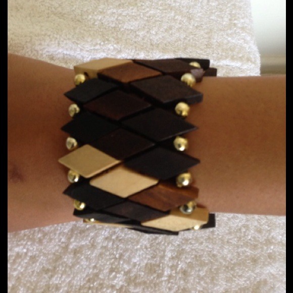 Black, Brown & Tan Diamond Shaped Bracelet - Picture 4 of 4
