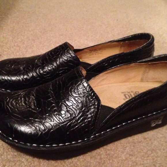 Algeria black leather shoes. Size 40