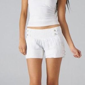 ***SOLD***White Linen Shorts