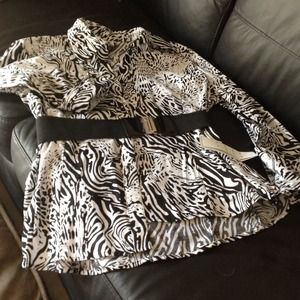 XL Stretch B/W  button down with  stretch belt