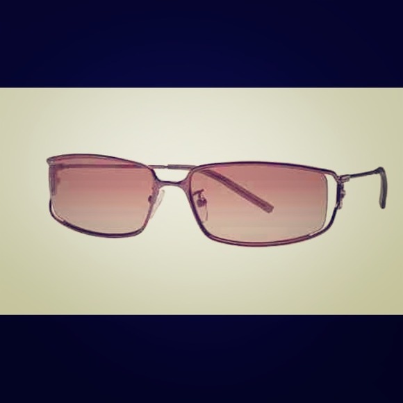 ✂️price cut✂️FENDI sunglasses made in Italy