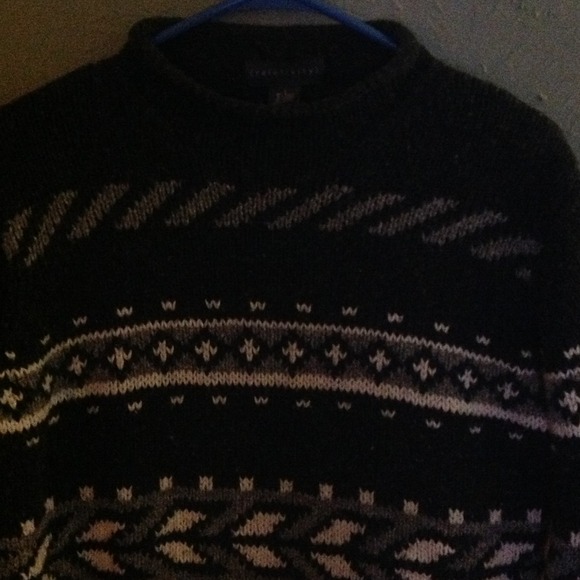 Sweater - Picture 2 of 3