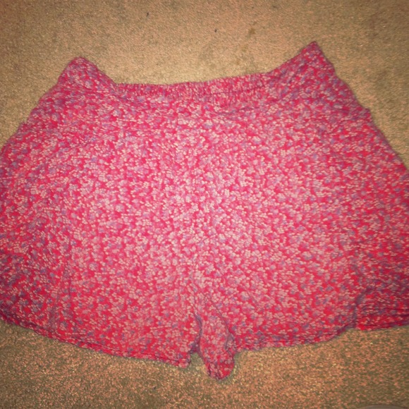 ❤sold in boutique❤free people  floral print shorts