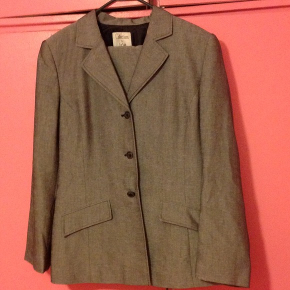 Lightweight Grey Suit