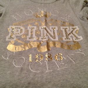 📌Sold📌Size S VS Pink bling tee