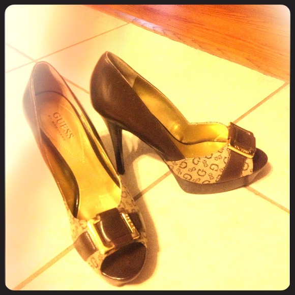 Beautiful Guess heels, size 7M like new!! - Picture 1 of 1