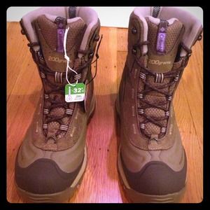 Authentic Columbia omni heat thermal boots