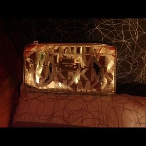 Gold Michael Kors make up bag NWOT