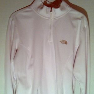 North face pullover