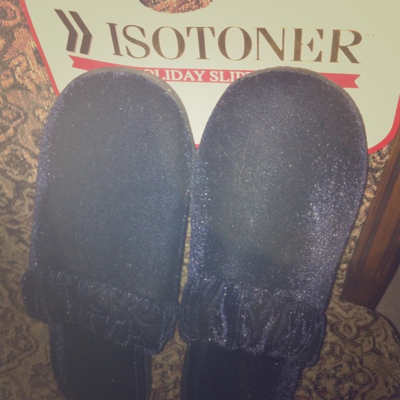 ♥SOLD IN BUNDLE♥BNWT Isotoner Size8 Slippers♥