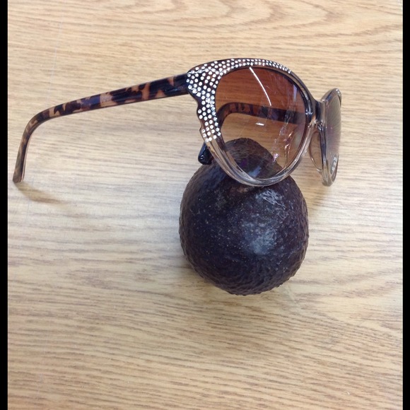 ❤️SOLD OUT❤️Item 333/1. Any 2 Pairs x $26 - Picture 3 of 4