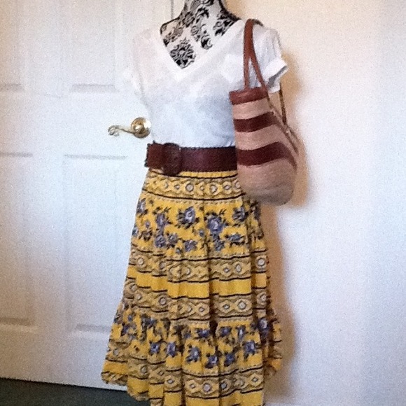 Yellow skirt