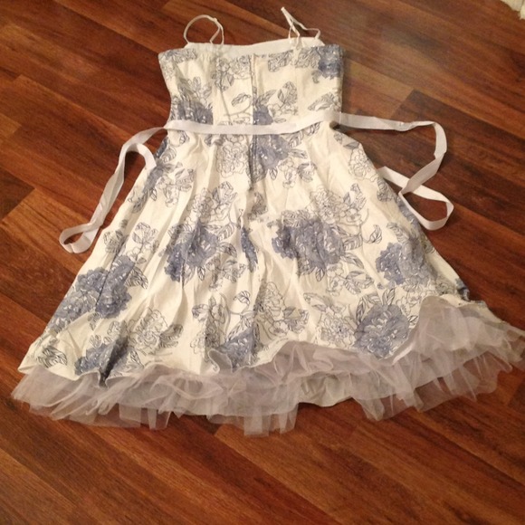 Sold - Picture 4 of 4