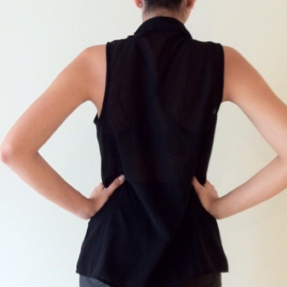 Black stud blouse - Picture 3 of 3