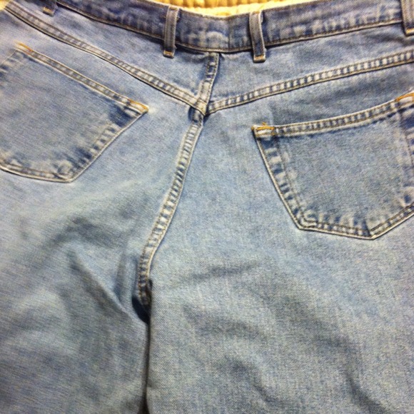 Woman's jeans - Picture 2 of 3