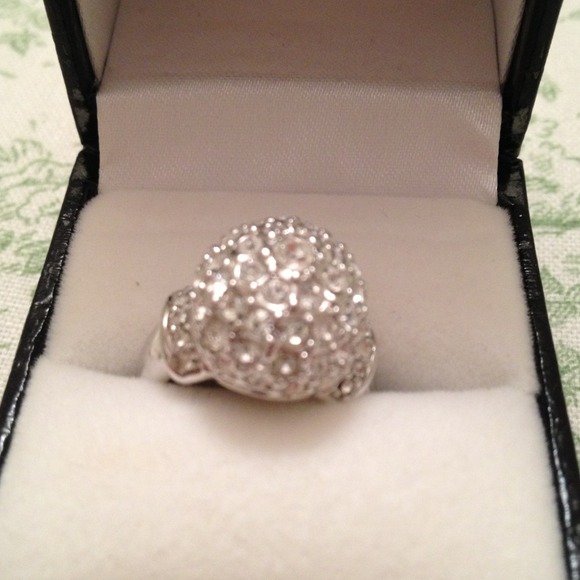 Ring - Picture 2 of 4